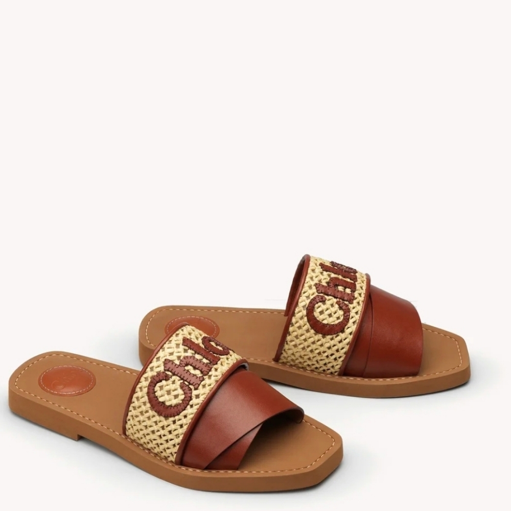 Chloe woody slides
